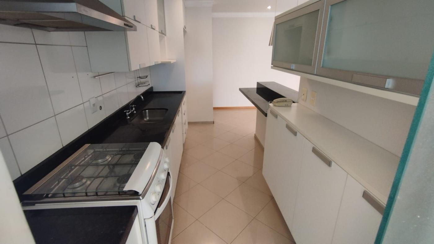 Apartamento à venda com 2 quartos, 90m² - Foto 13