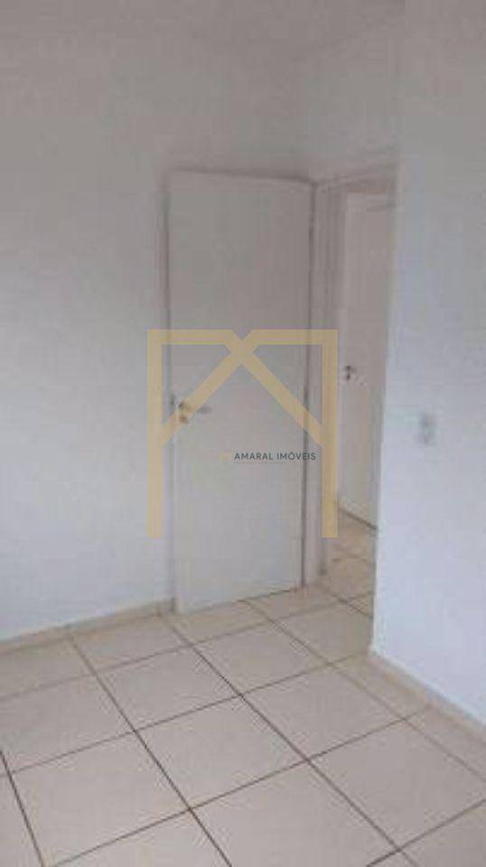 Apartamento à venda com 2 quartos, 44m² - Foto 2