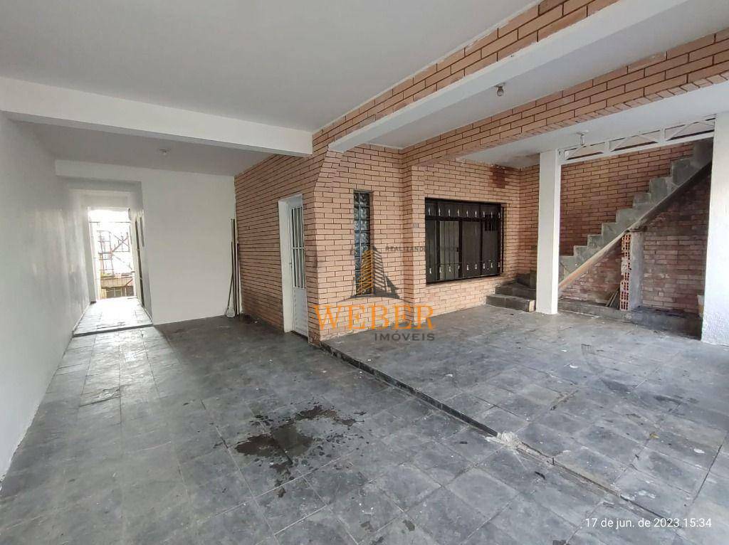 Casa à venda com 4 quartos, 180m² - Foto 16