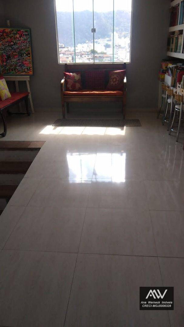 Casa à venda com 5 quartos, 168m² - Foto 15