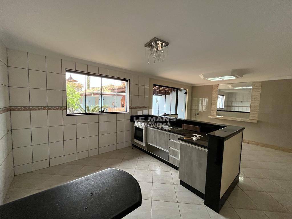 Casa à venda com 2 quartos, 136m² - Foto 10