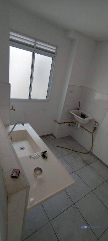 Apartamento para alugar com 2 quartos, 42m² - Foto 9