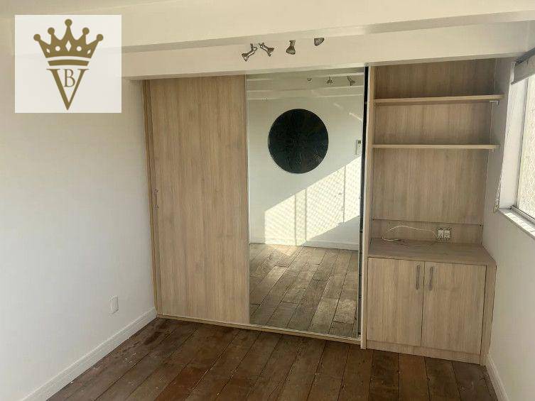 Apartamento para alugar com 3 quartos, 132m² - Foto 4