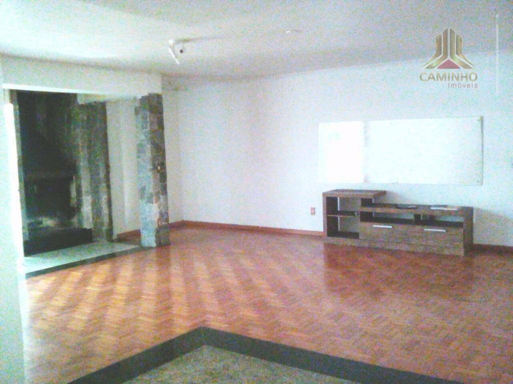 Casa à venda com 3 quartos, 240m² - Foto 10