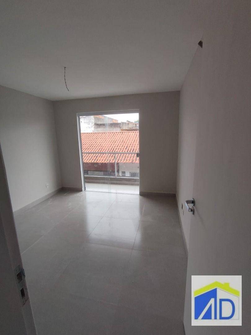 Casa à venda com 2 quartos, 90m² - Foto 10