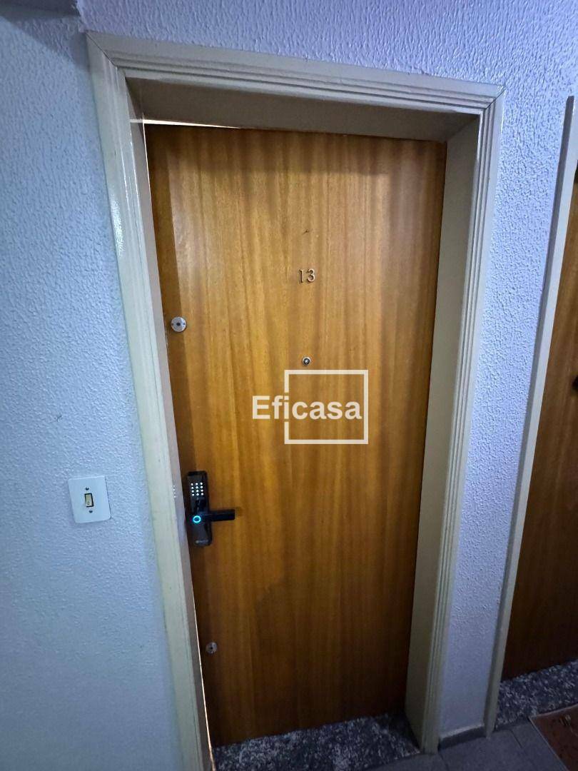 Apartamento à venda com 2 quartos, 70m² - Foto 15