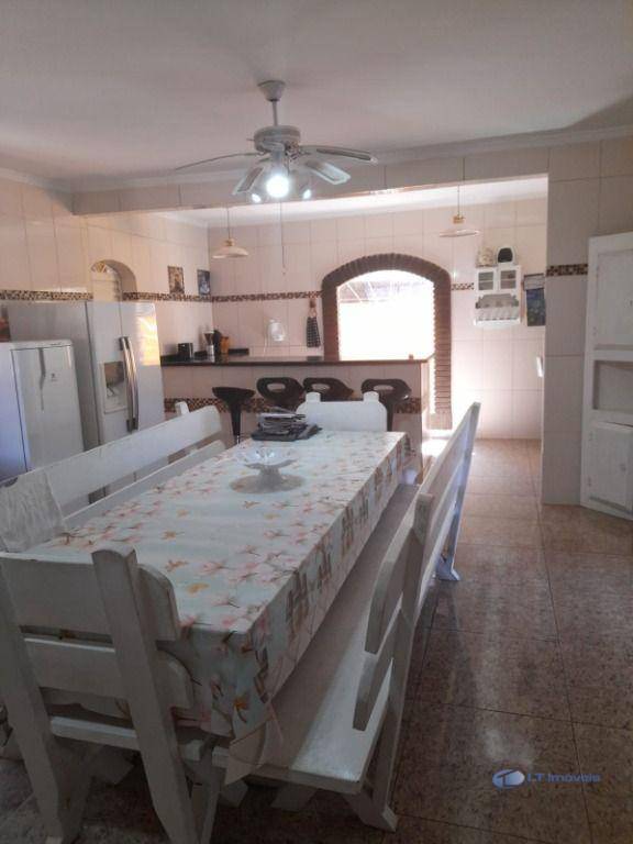 Chácara à venda e aluguel com 6 quartos, 1300m² - Foto 20