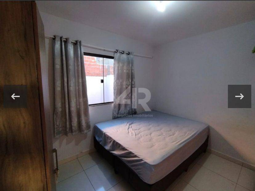 Casa à venda com 2 quartos, 53m² - Foto 5