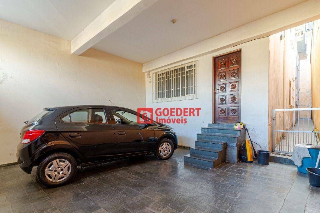 Sobrado à venda com 3 quartos, 248m² - Foto 4