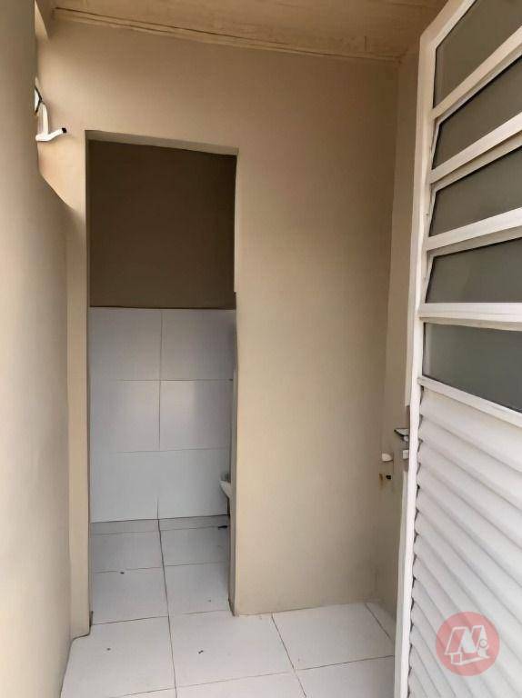 Casa à venda e aluguel com 2 quartos, 129m² - Foto 7