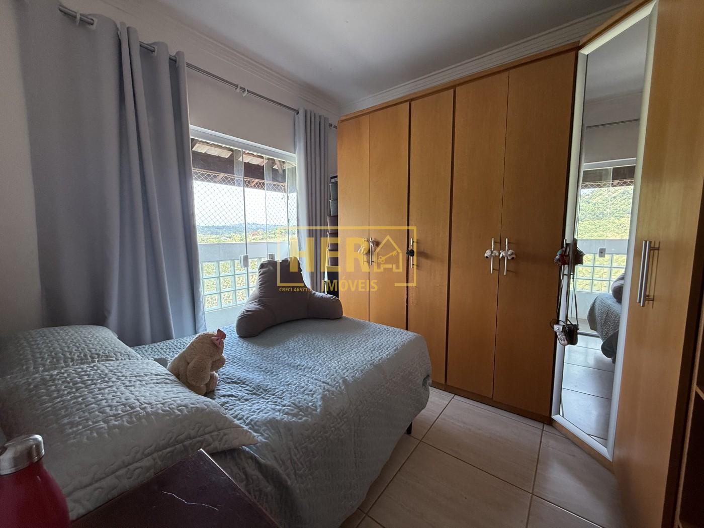 Chácara à venda com 7 quartos, 2120m² - Foto 17