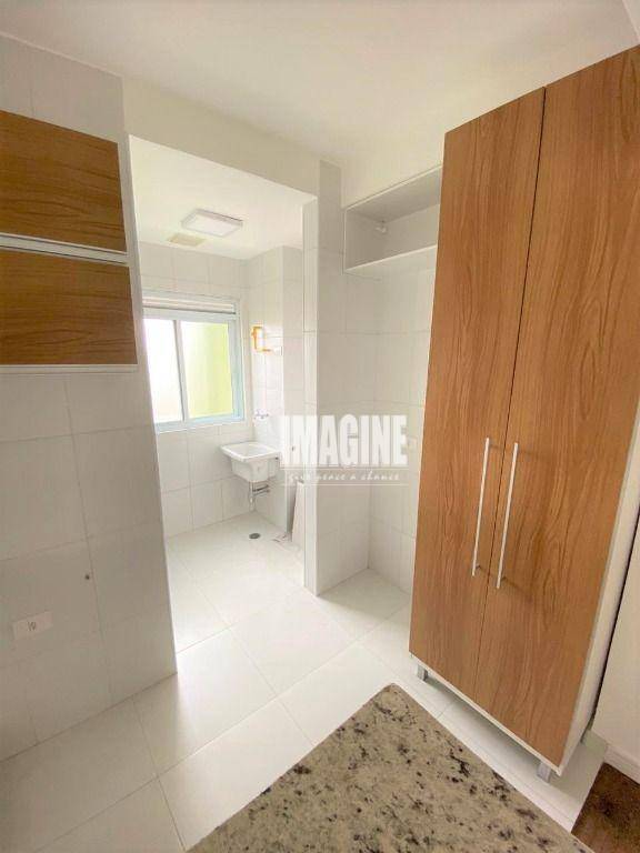 Apartamento à venda com 2 quartos, 56m² - Foto 15