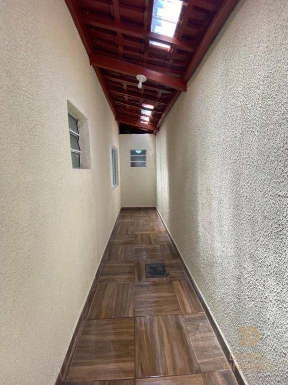 Casa à venda com 3 quartos, 190m² - Foto 11