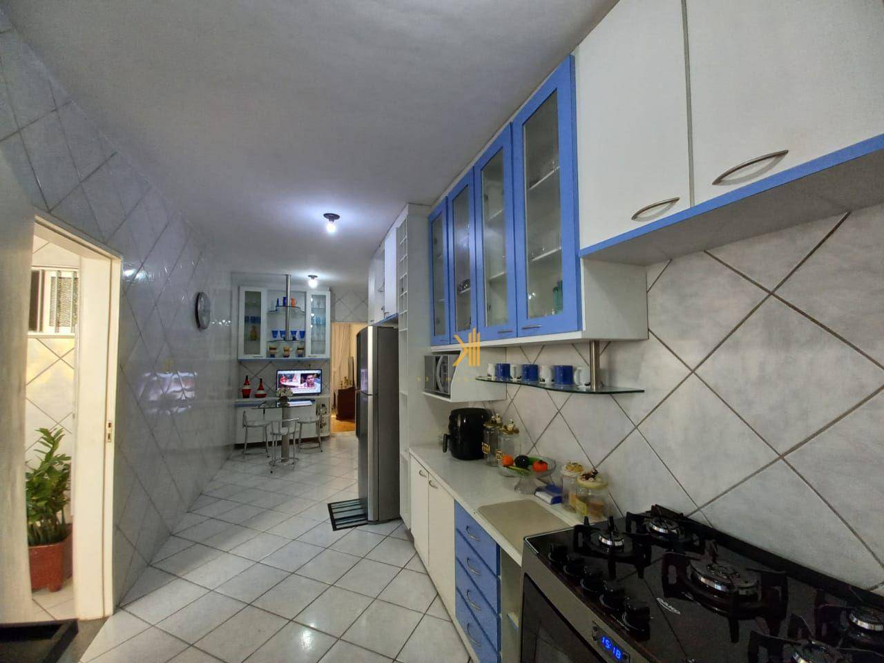 Casa à venda com 3 quartos, 182m² - Foto 22