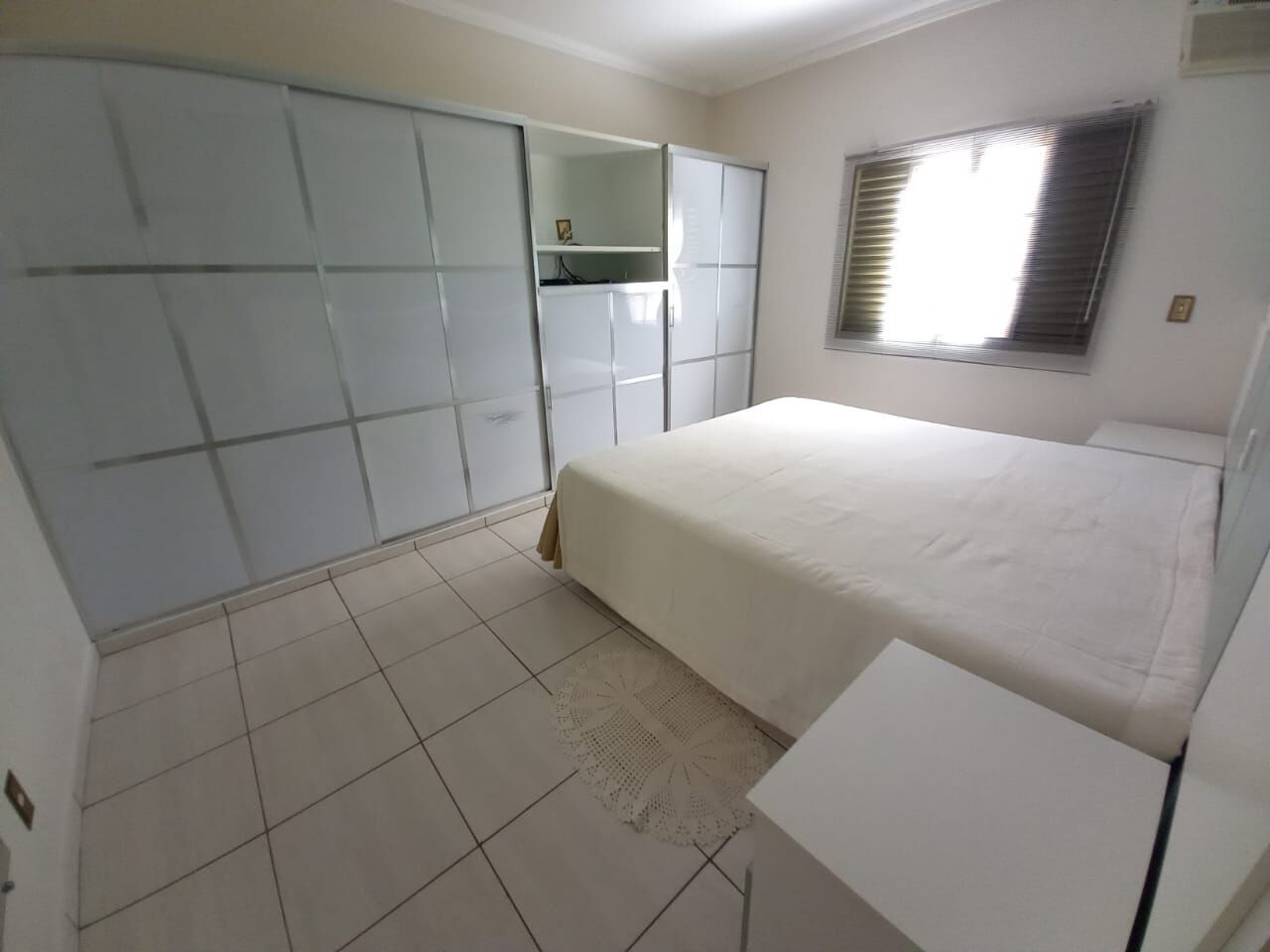 Casa para alugar com 3 quartos, 324m² - Foto 20