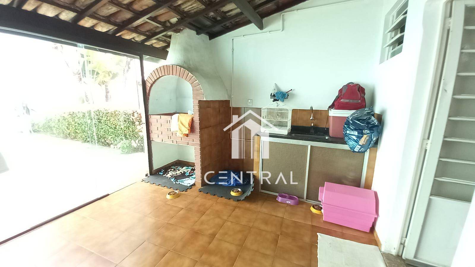 Sobrado à venda com 4 quartos, 257m² - Foto 13