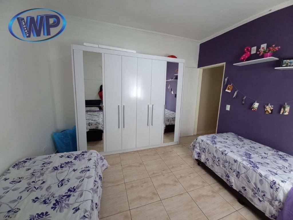 Sobrado à venda com 2 quartos, 240m² - Foto 33