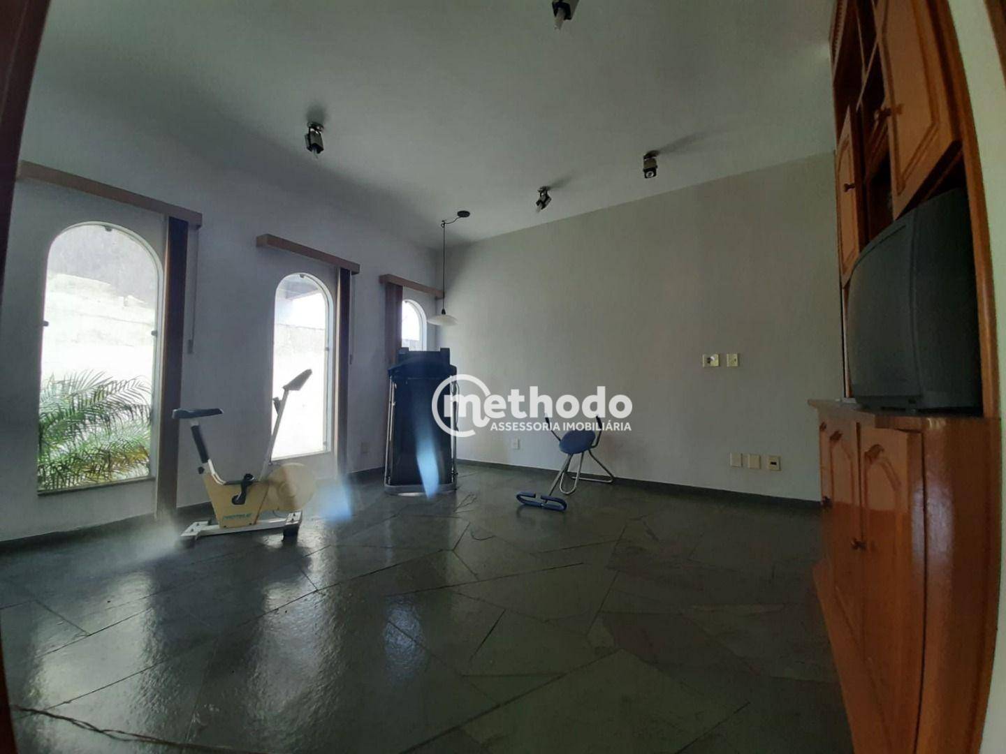 Casa à venda com 3 quartos, 337m² - Foto 14