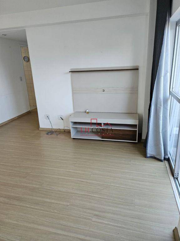 Apartamento à venda com 2 quartos, 70m² - Foto 7