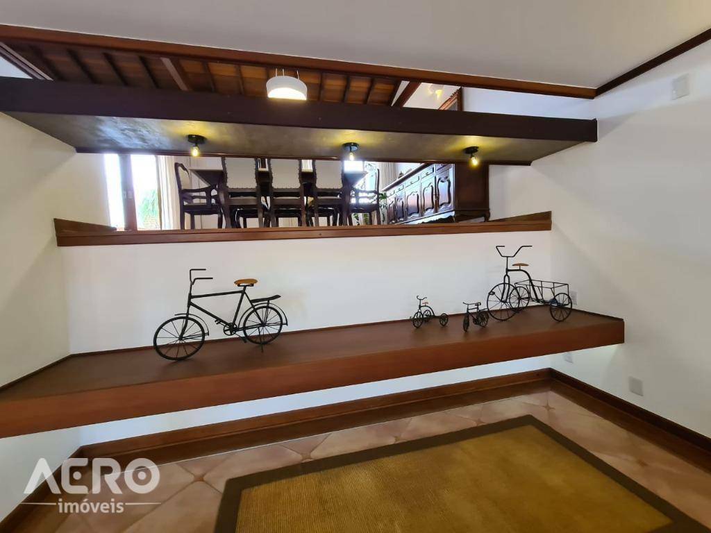 Casa à venda com 3 quartos, 279m² - Foto 24