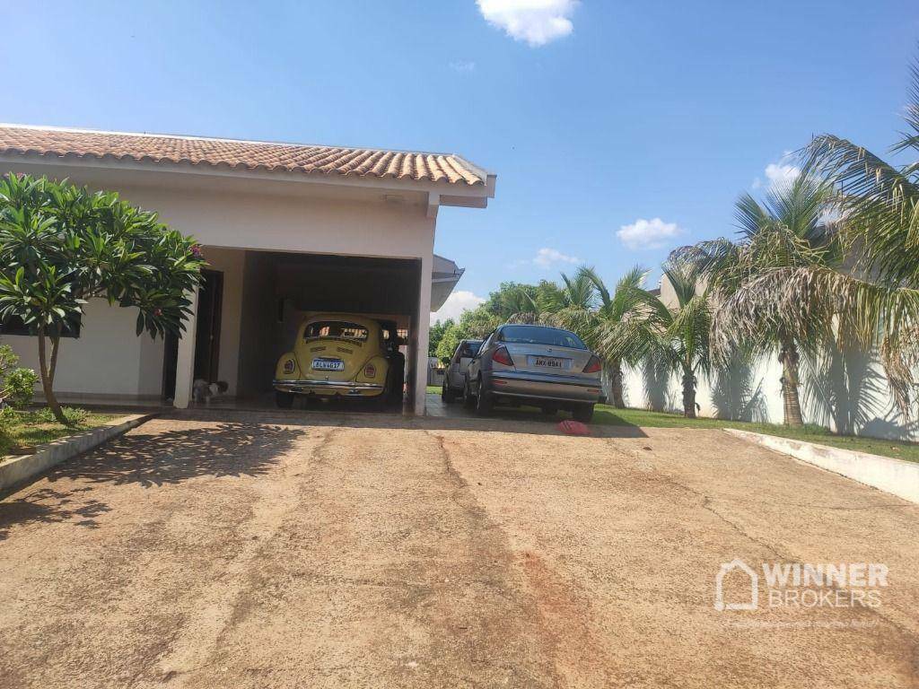 Casa à venda com 4 quartos, 240m² - Foto 3