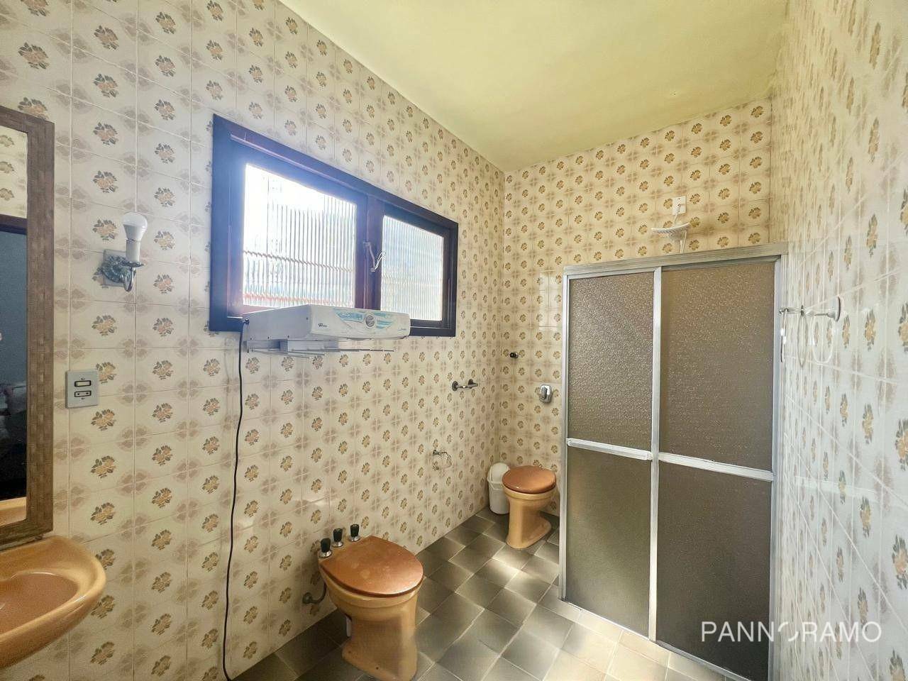 Casa à venda com 4 quartos, 300m² - Foto 25