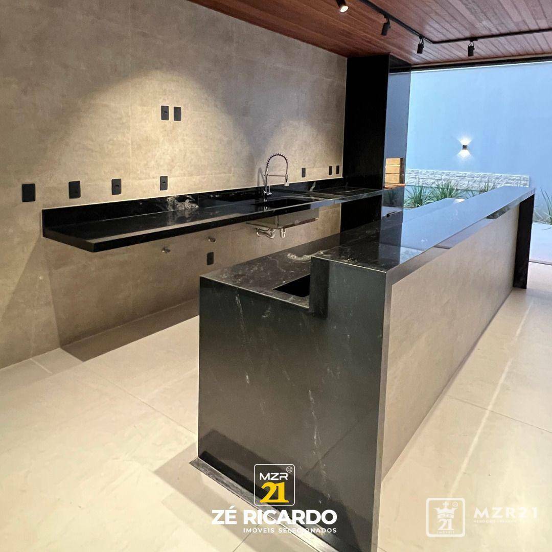 Sobrado à venda com 4 quartos, 330m² - Foto 7