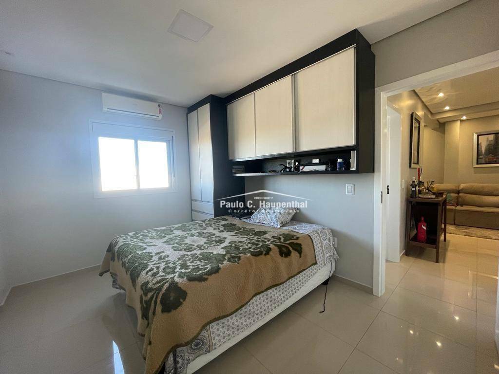 Apartamento à venda com 2 quartos, 80m² - Foto 4