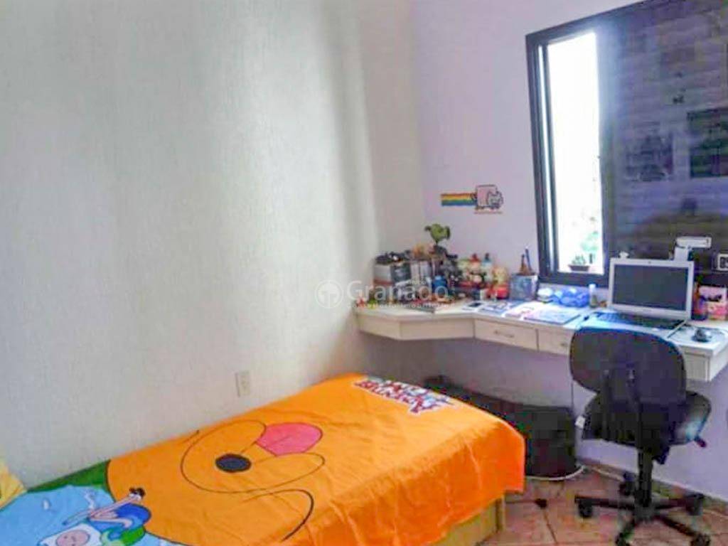 Apartamento à venda com 3 quartos, 94m² - Foto 28