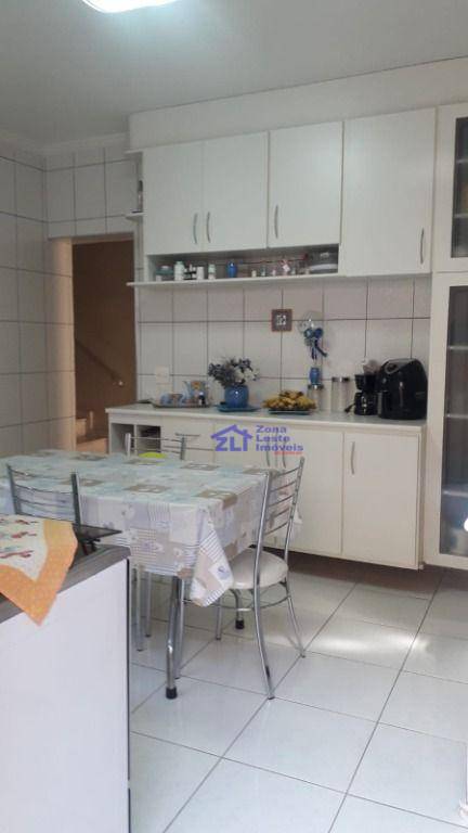 Sobrado à venda com 3 quartos, 139m² - Foto 11