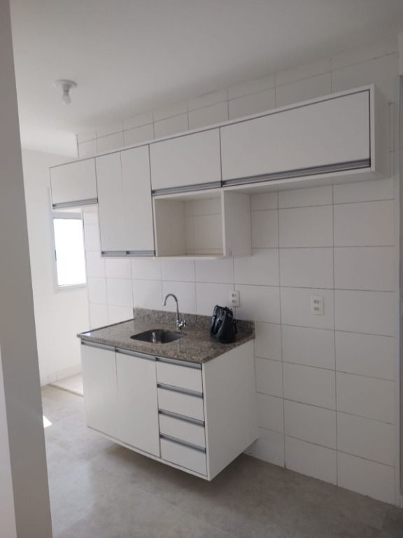 Apartamento para alugar com 2 quartos, 80m² - Foto 18