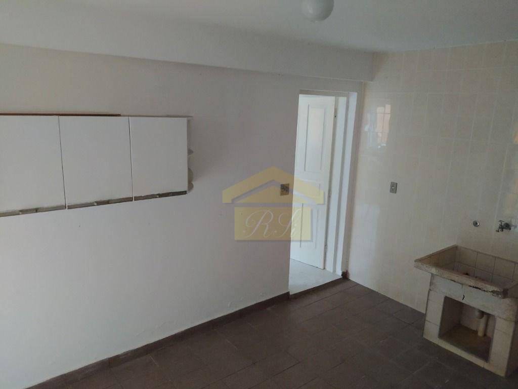 Sobrado à venda com 3 quartos, 300M2 - Foto 15