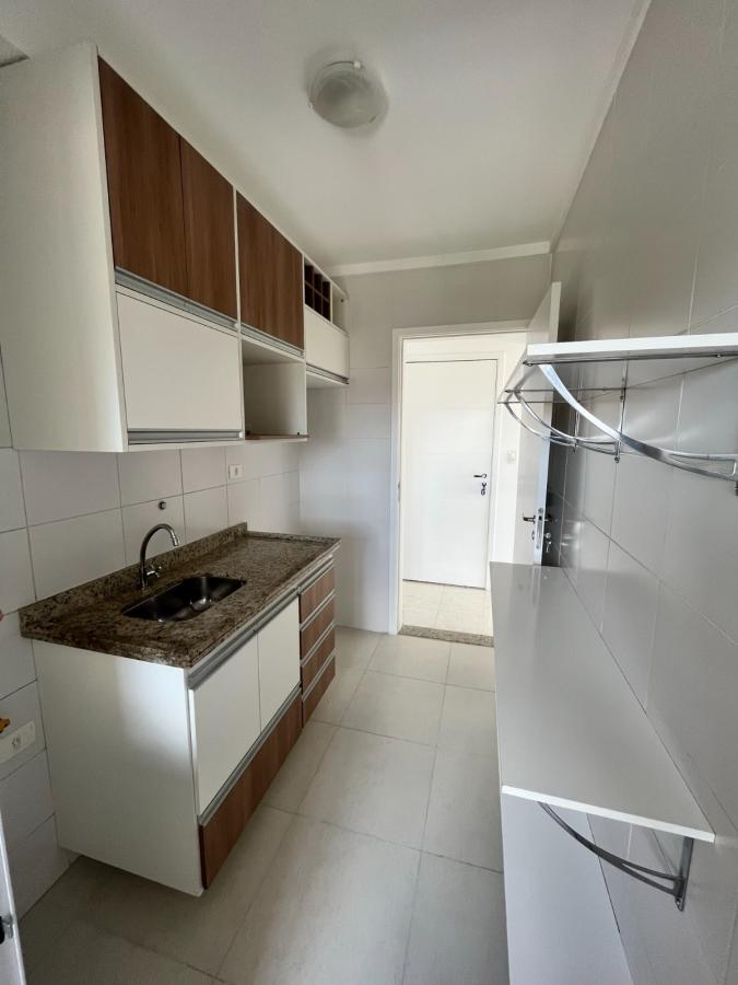 Apartamento para alugar com 2 quartos, 60m² - Foto 16