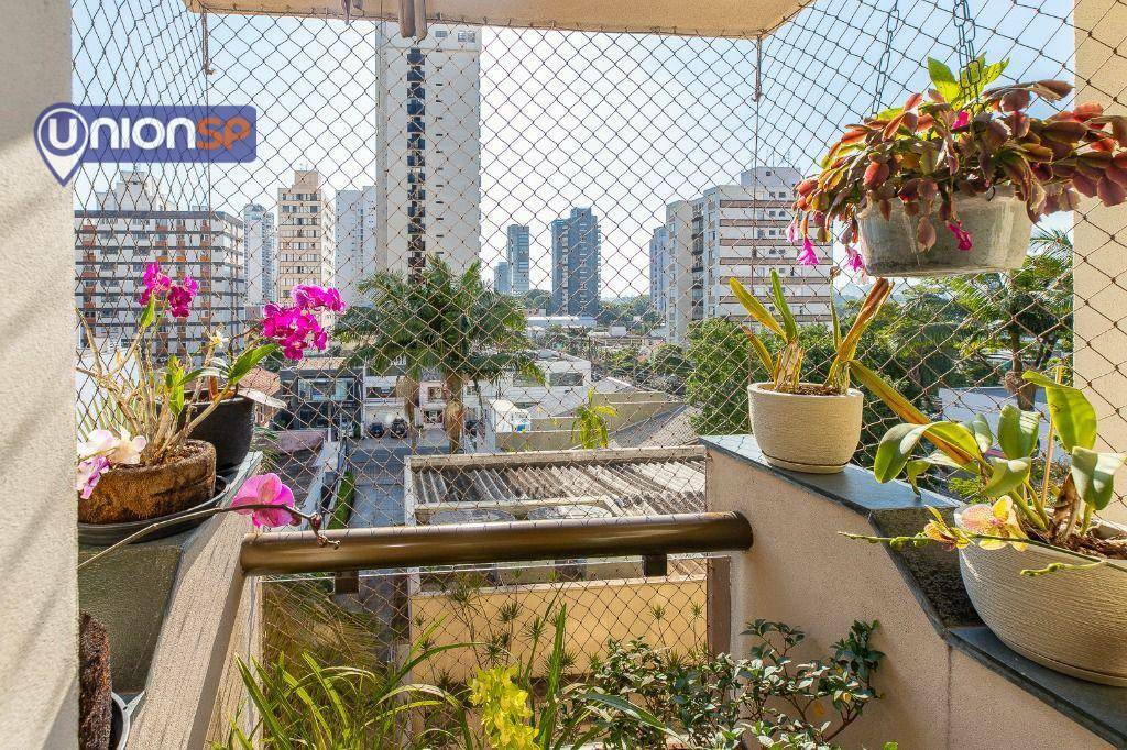 Apartamento à venda com 3 quartos, 200m² - Foto 6