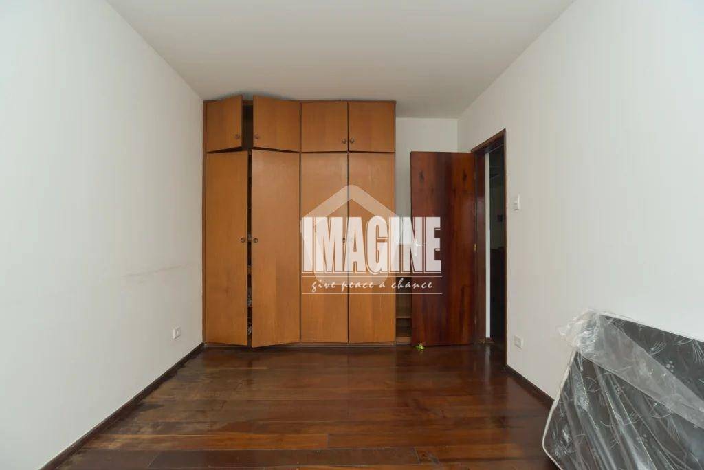 Casa à venda com 2 quartos, 260m² - Foto 4