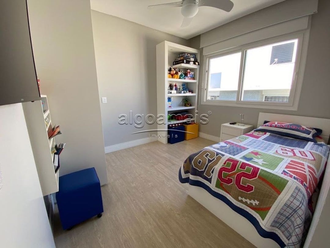 Casa de Condomínio à venda com 4 quartos, 250m² - Foto 23