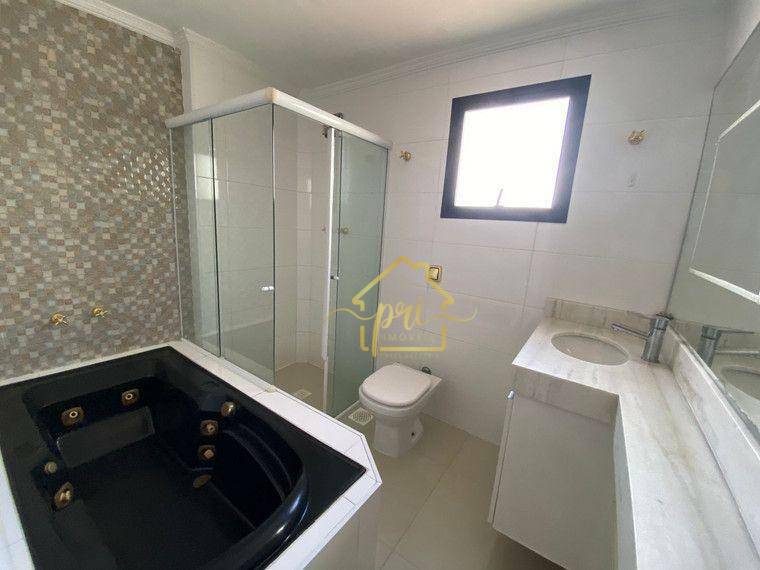 Apartamento à venda com 4 quartos, 240m² - Foto 32