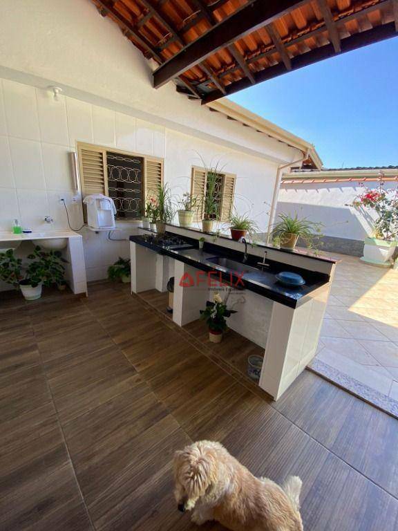 Casa à venda com 3 quartos, 188m² - Foto 13