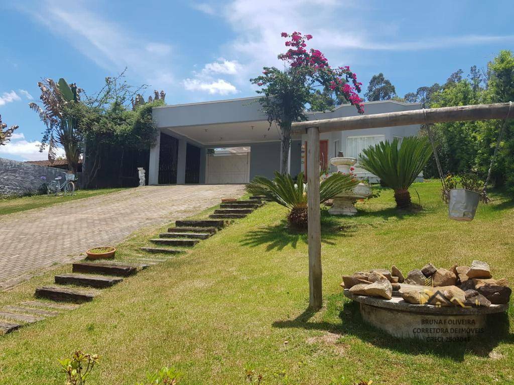 Casa de Condomínio à venda com 3 quartos, 216m² - Foto 1