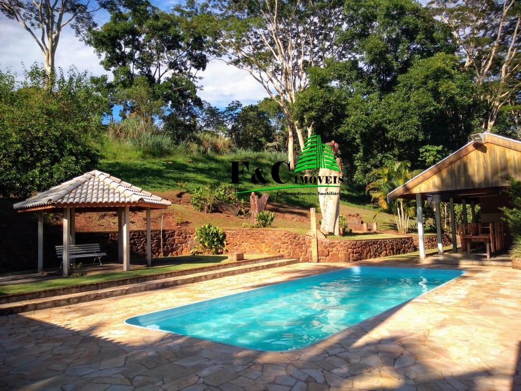 Chácara à venda com 3 quartos, 9000m² - Foto 1
