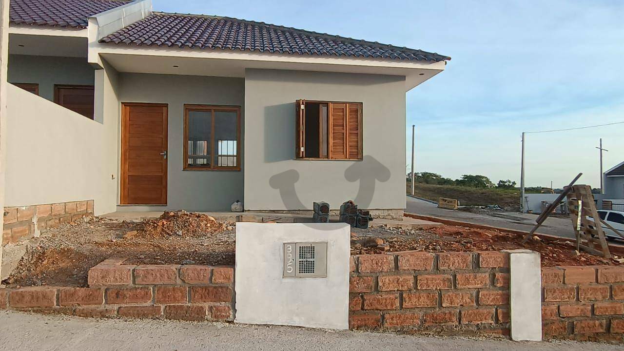 Casa à venda com 2 quartos, 44m² - Foto 1