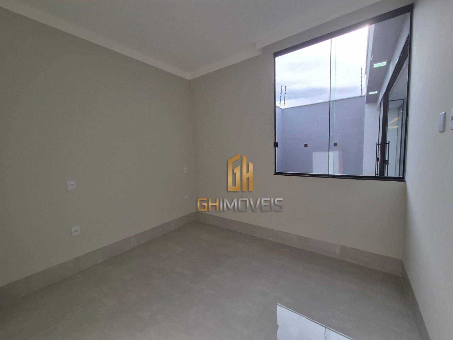 Casa à venda com 3 quartos, 110m² - Foto 11