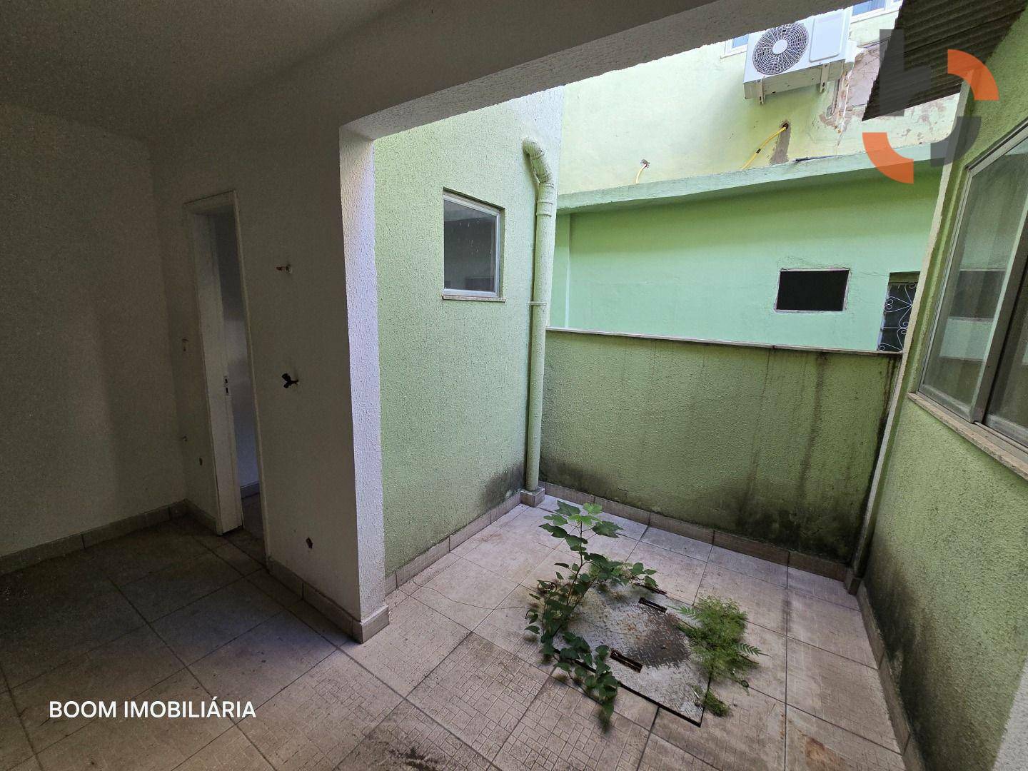 Casa à venda com 2 quartos, 100m² - Foto 29