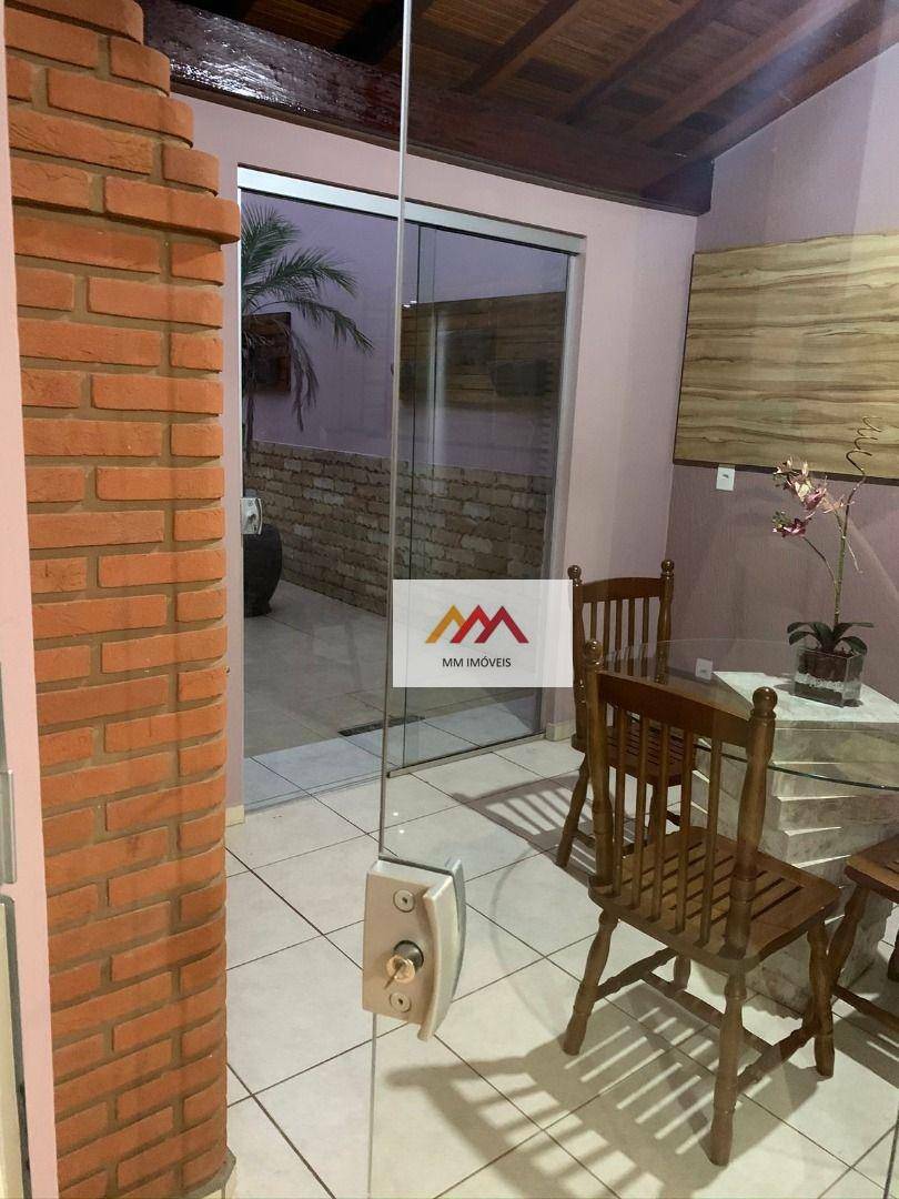 Casa à venda com 3 quartos, 139m² - Foto 3