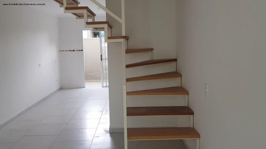 Casa à venda com 2 quartos, 60m² - Foto 3