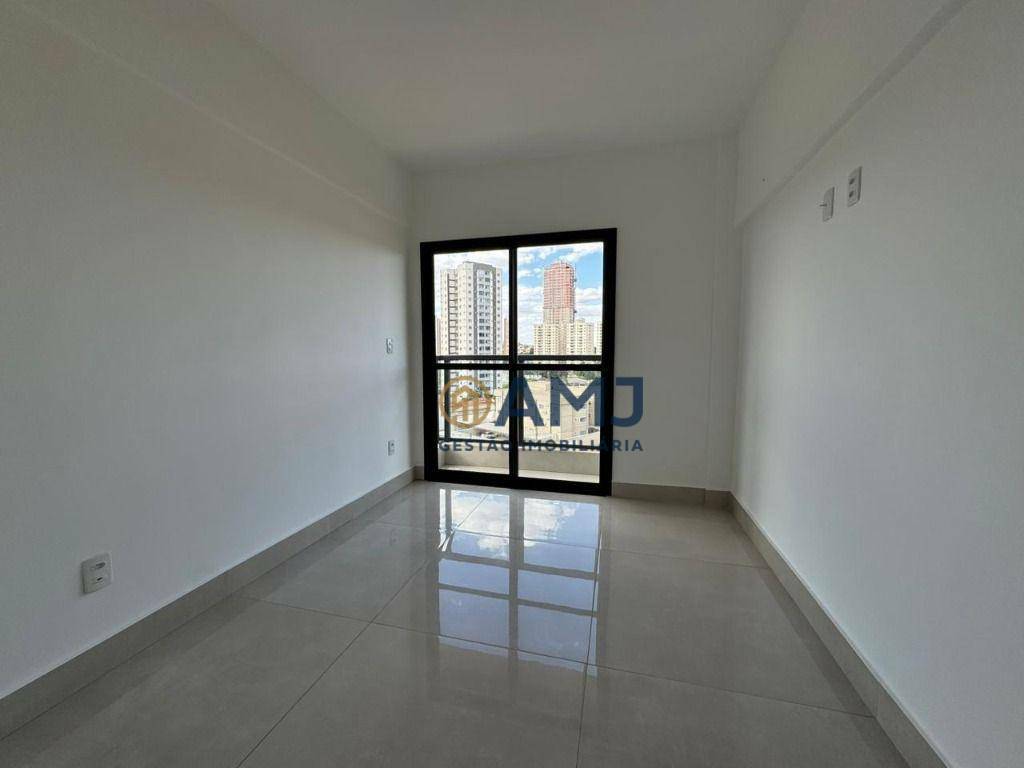 Apartamento à venda com 2 quartos, 70m² - Foto 11