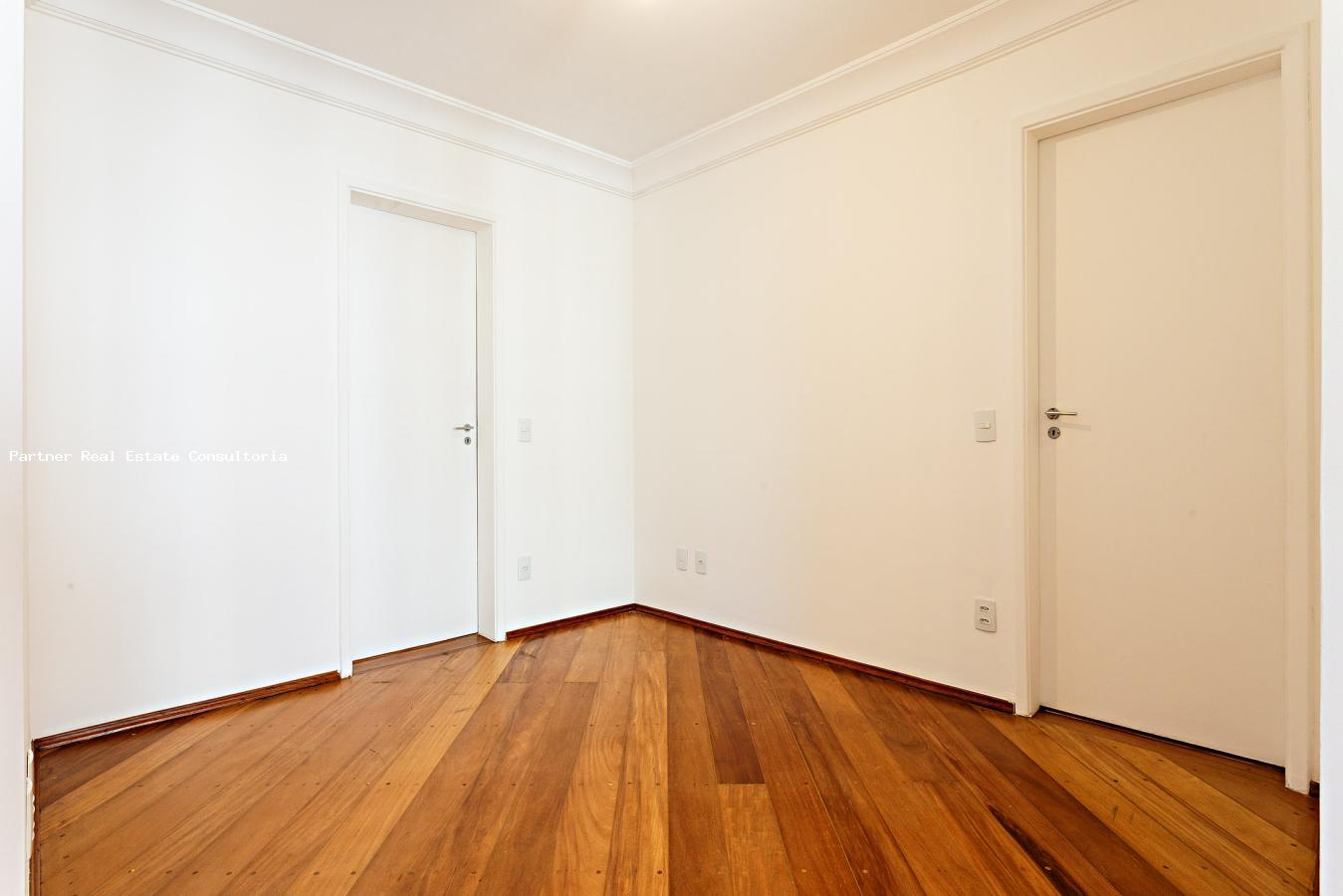 Apartamento à venda com 2 quartos, 75m² - Foto 20