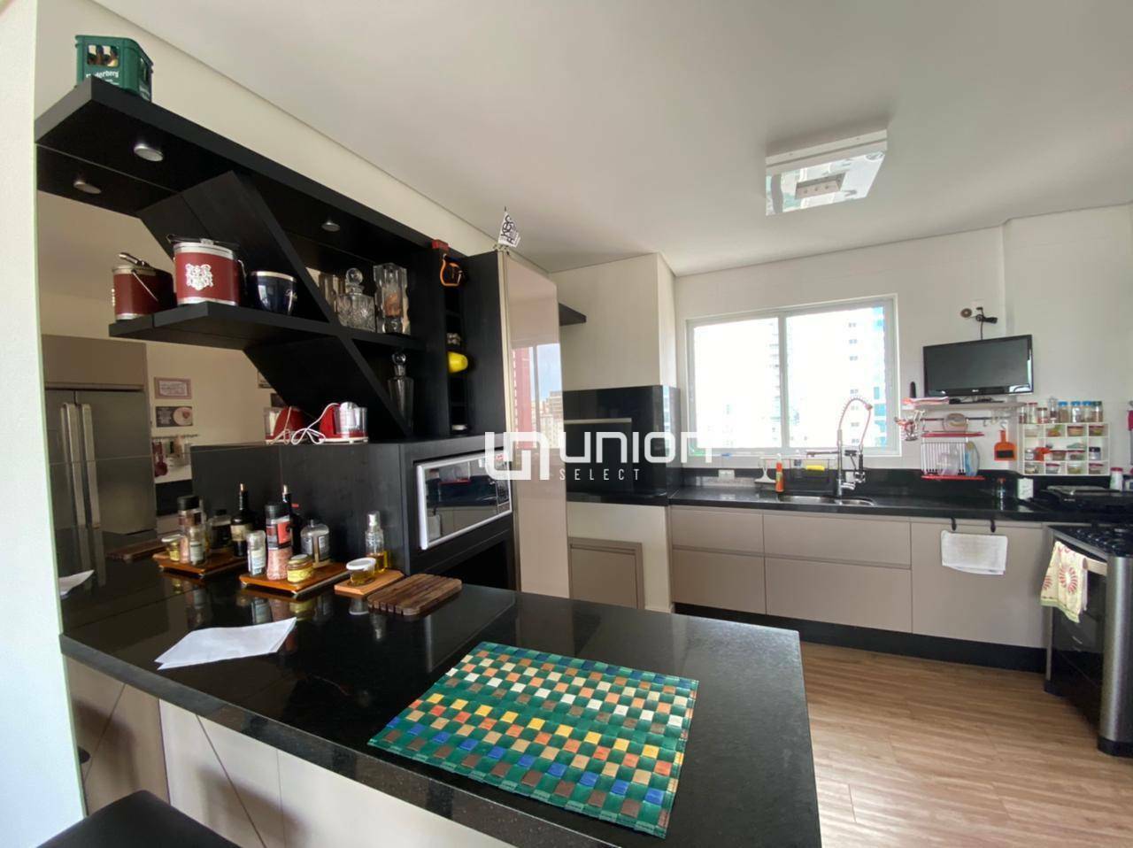 Apartamento à venda com 4 quartos, 130m² - Foto 7