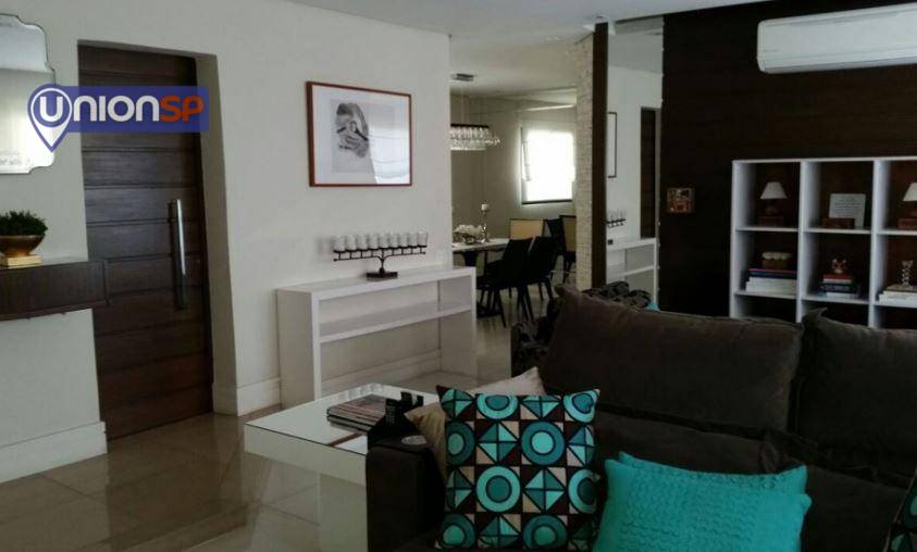 Apartamento à venda com 3 quartos, 156m² - Foto 2