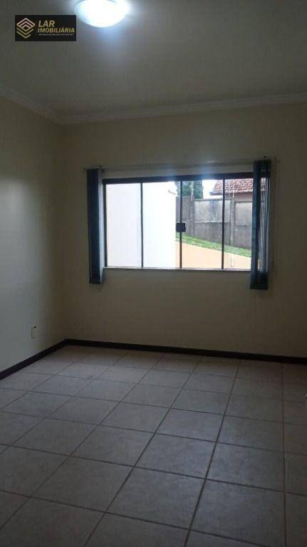 Casa à venda e aluguel com 3 quartos, 350m² - Foto 23